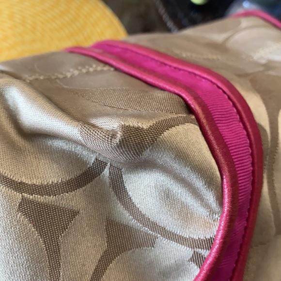 Coach Poppy Collection Bag. 🌸 - Picture 8 of 9